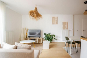 2 room apartment near PARIS